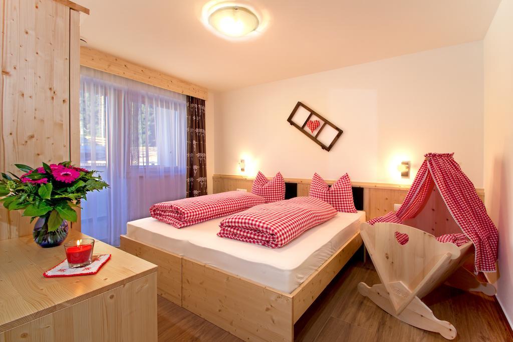 Stiflerhof Lägenhet Pfalzen Rum bild